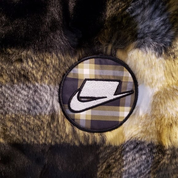 Nike Sportswear Oversized Plaid Faux Fur Jacket Coat Womens Sz XL NEW DD4541-010 - Picture 8 of 15